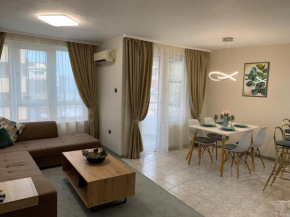 Unbeatable Location: New & Comfy Apartment
